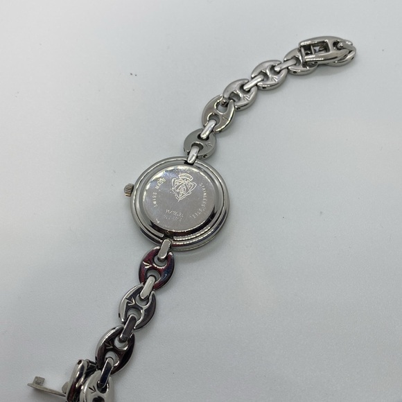 Gucci bangle watch - Picture 6 of 8